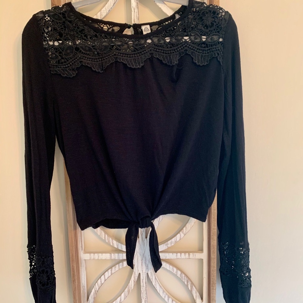 American Rag knit lace yoke neck wms top Sz large